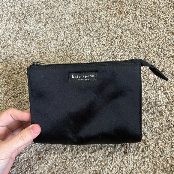 Kate Spade New York Sam Icon Cosmetic Case Black Nylon Travel Makeup Keys Bars - Picture 8 of 10